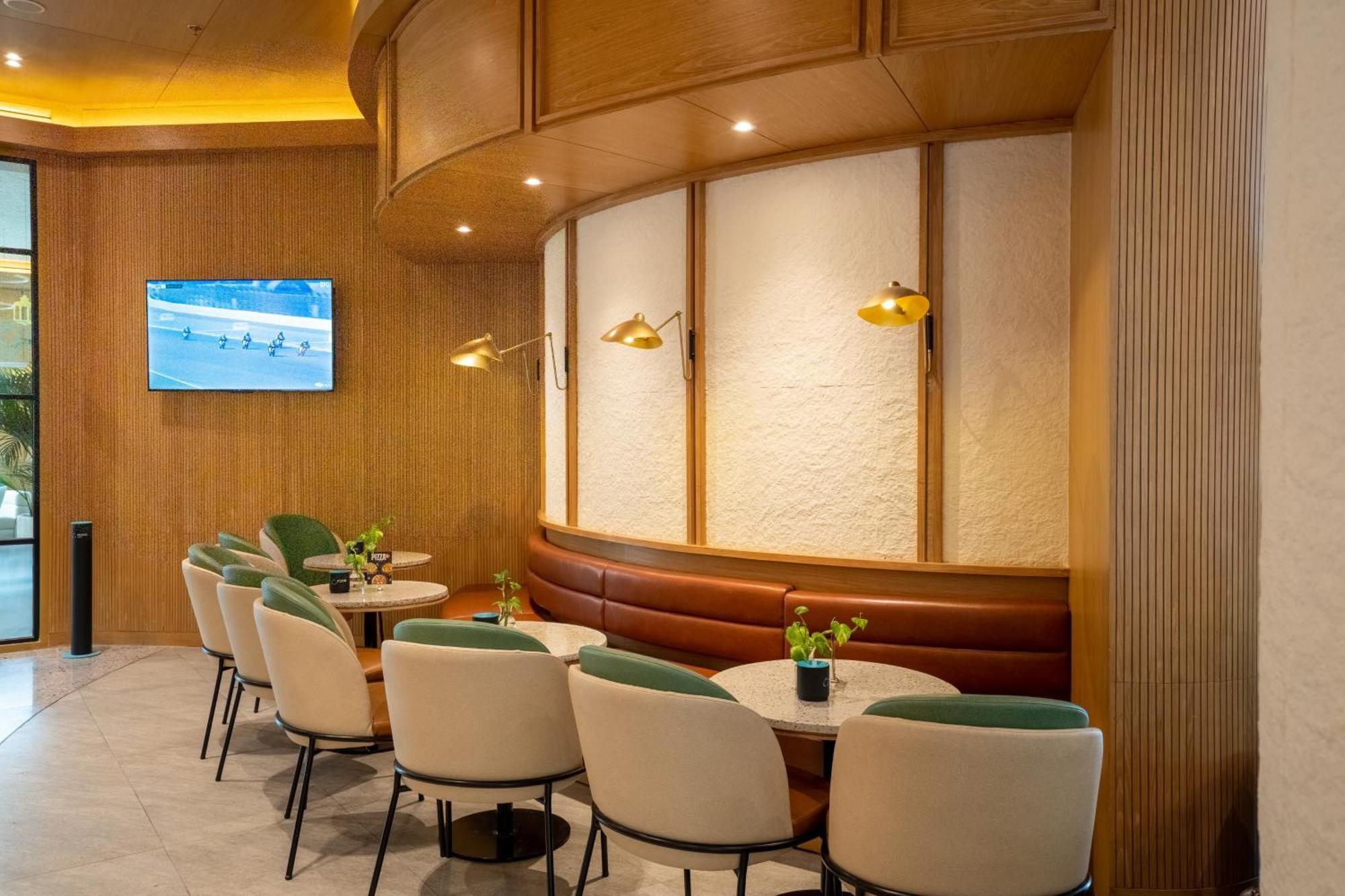 The Acacia Hotel ג'קרטה מראה חיצוני תמונה